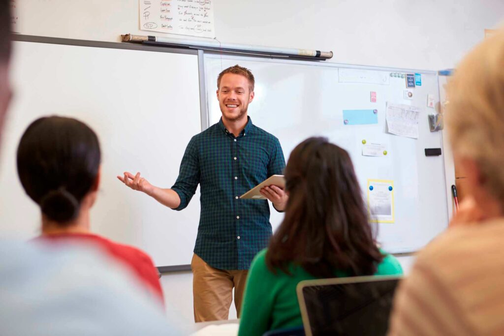 CELTA mentoring support for applications, pre-interview tasks, and teaching practice success.